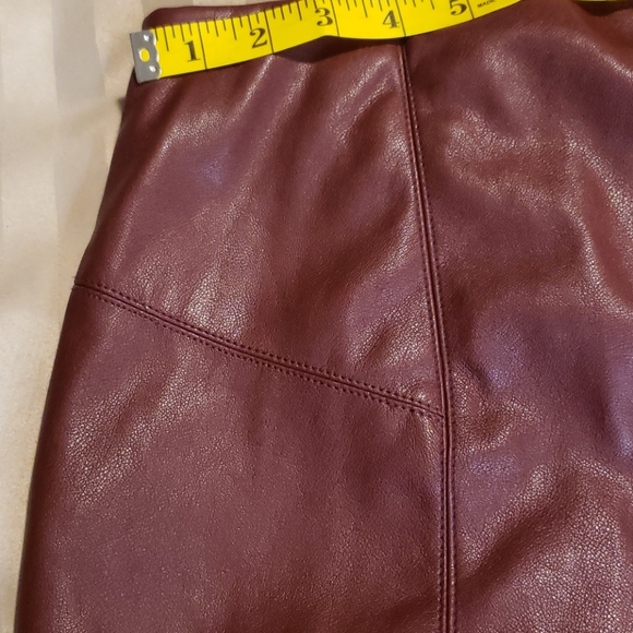 Andrew Marc, leather like, waste control, burgandy - Picture 6 of 14